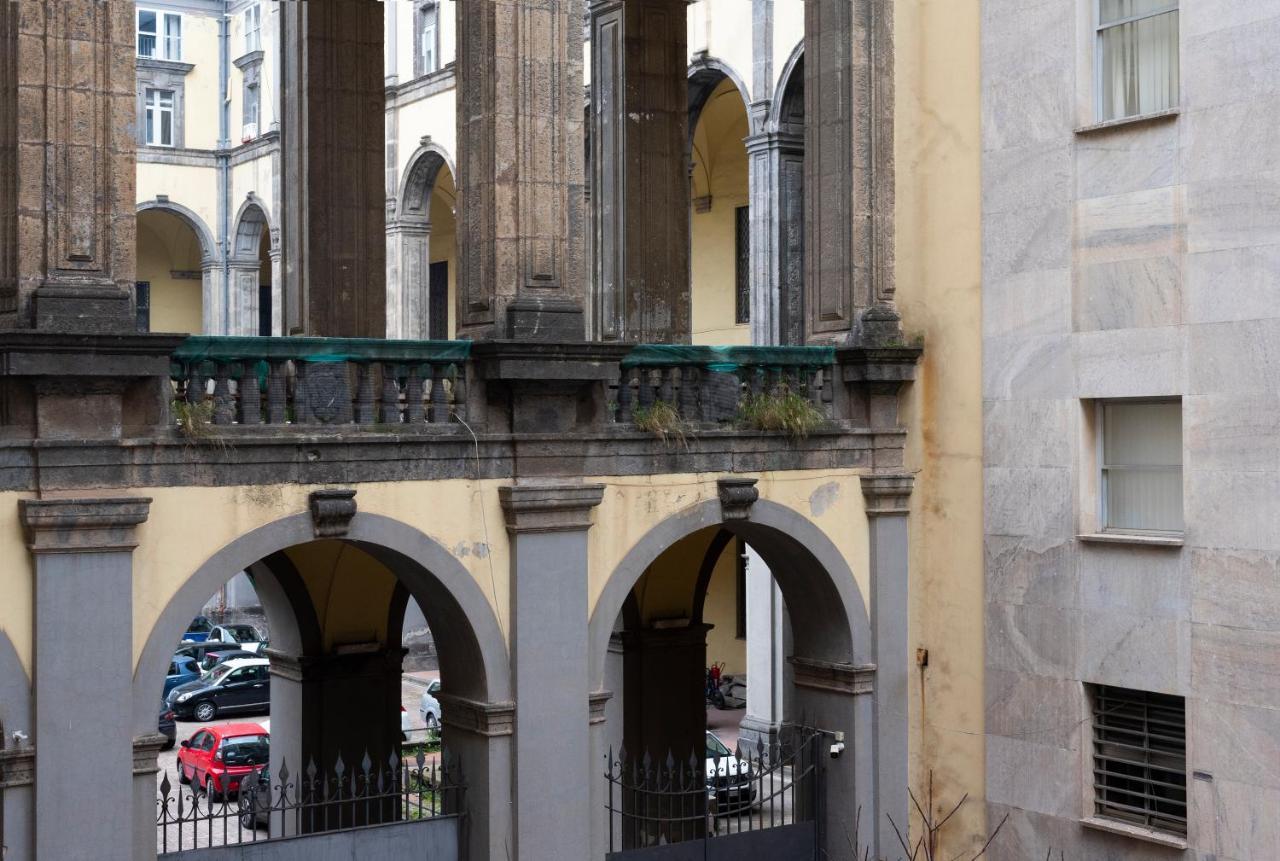 Toledo3 Hotel Nápoly Kültér fotó