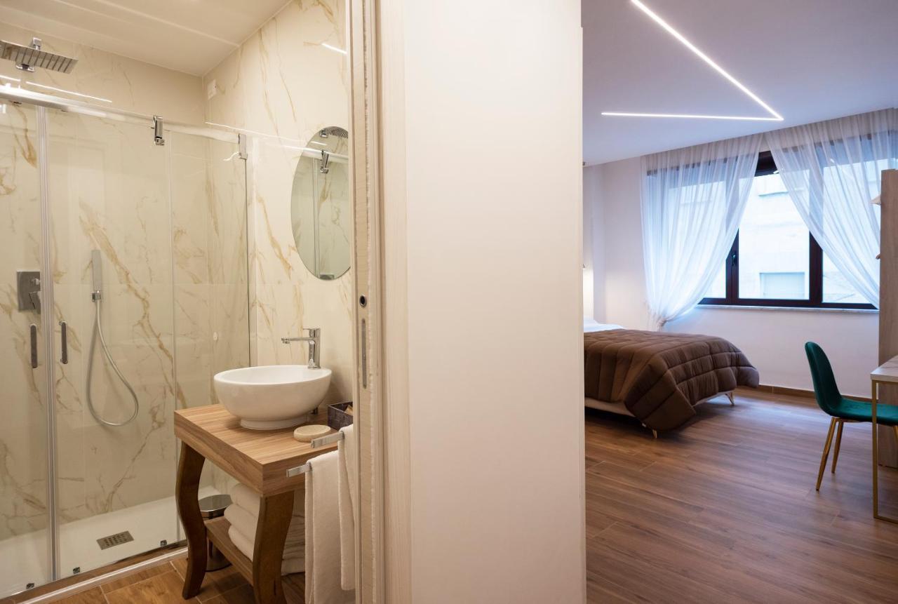 Toledo3 Hotel Nápoly Kültér fotó