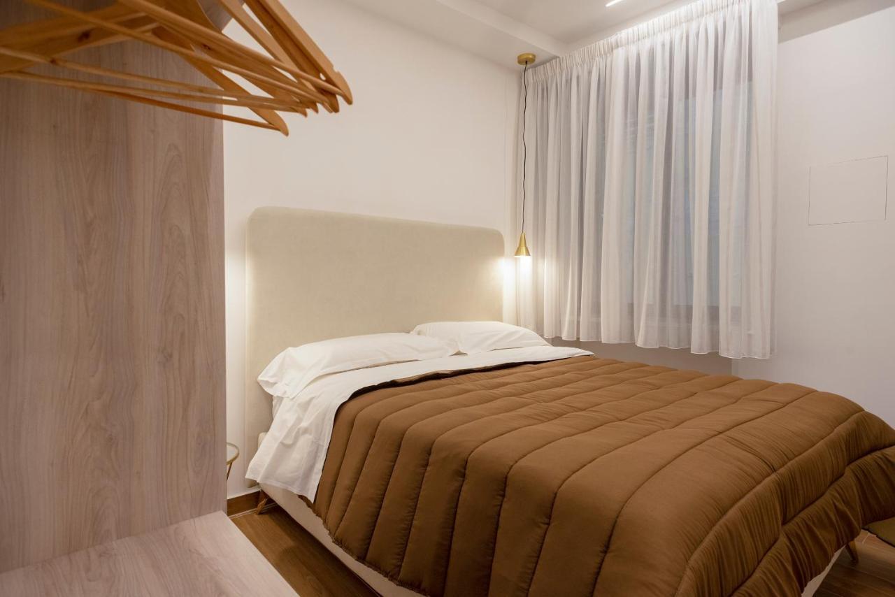 Toledo3 Hotel Nápoly Kültér fotó